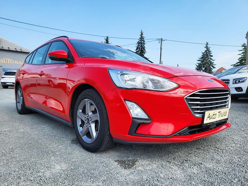 Ford Focus TREND 1.0 EcoBoost 92kW kombi - fotka 28 z 43