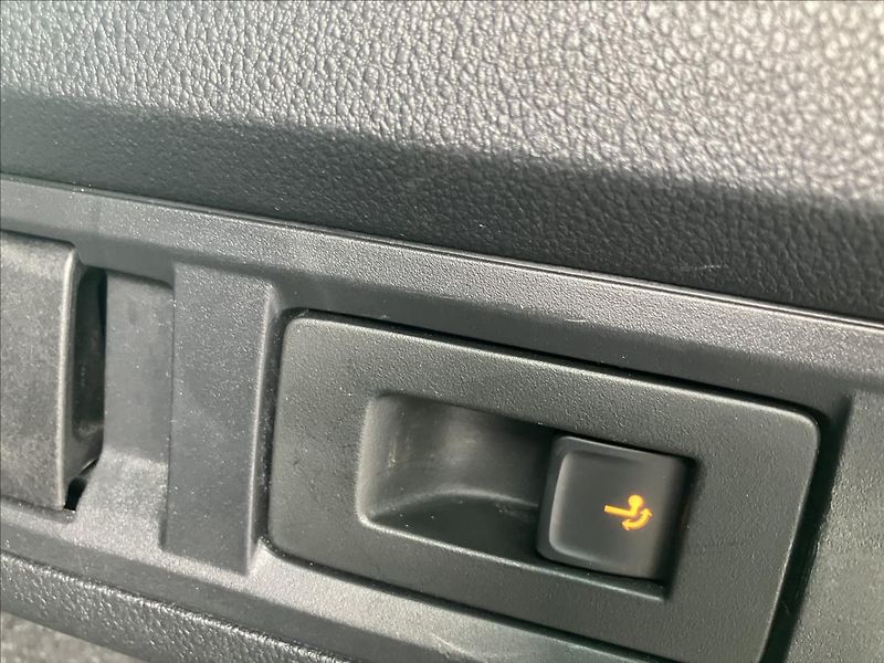 Škoda Octavia 2,0 TAŽNÉ,MATRIX-BEAM,COLUMBUS - fotka 16 z 40