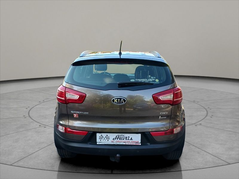 Kia Sportage 2,0 CRDI 4x4 1 majitel, tažné - fotka 6 z 21