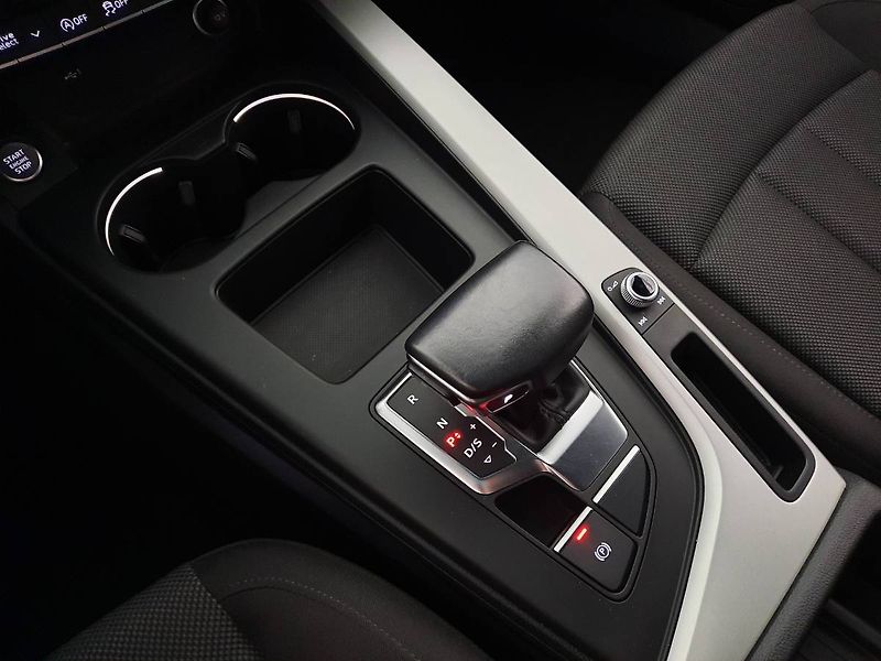 Audi A4 (2022) Avant 40 TFSI quattro (150kW/2 - fotka 14 z 26