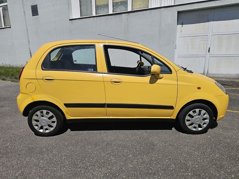 Chevrolet Spark (2006) 1.0i - fotka 6 z 17