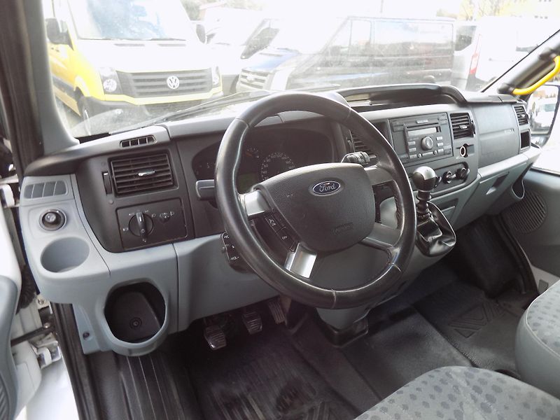 Ford Transit 2,2 TDCI SWB 300 TREND 9 MÍST - fotka 25 z 43