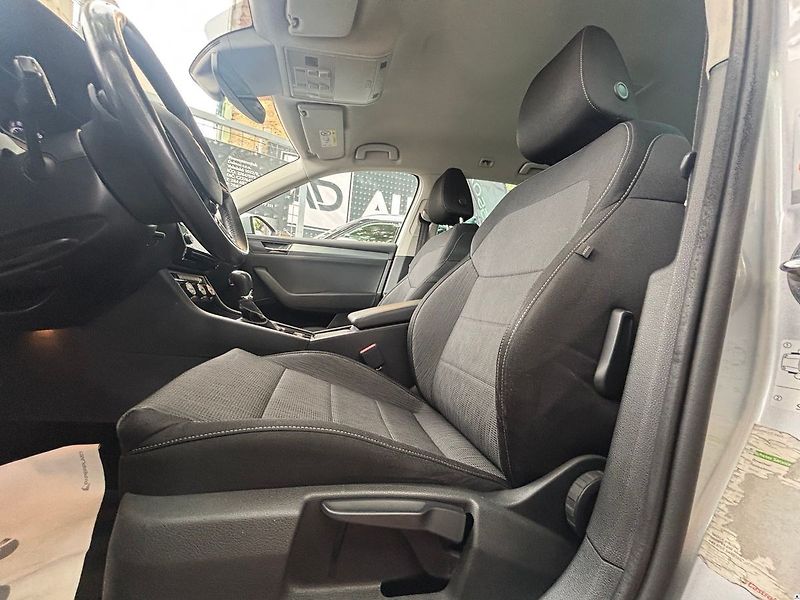 Škoda Superb 2.0TDI-110KW.DSG.TAŽNÉ-ZÁRUKA - fotka 25 z 48