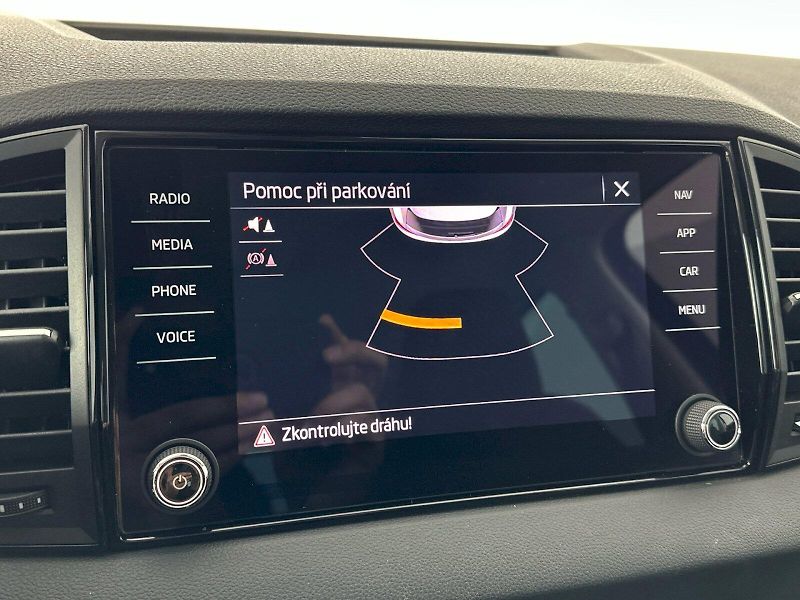 Škoda Karoq (2024) 2.0TDI 85kW Selection - fotka 11 z 27