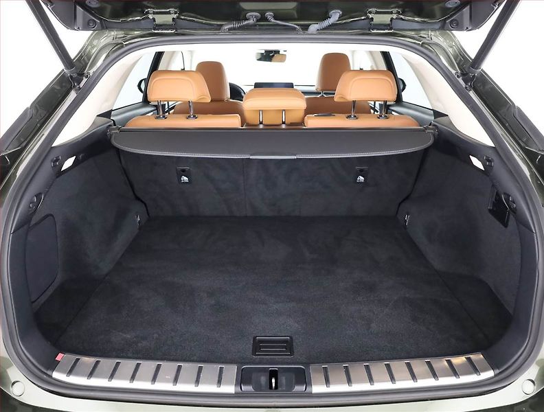 Lexus RX 400h (2022) 300 - fotka 20 z 21