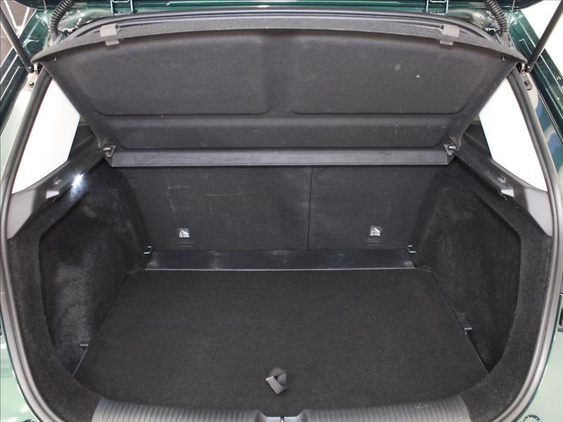 MG ZS 1,5 Hyb.Exclusive  Akční Cena! - fotka 25 z 26