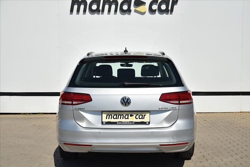 Volkswagen Passat 2.0TDi COMFORTLINE SERVIS. KN. - fotka 6 z 25
