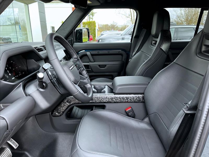 Land Rover Defender (2026) 4,4 110 OCTA P635 V8 AWD - fotka 11 z 24