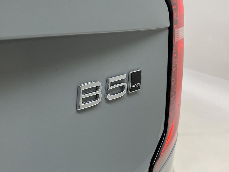 Volvo XC90 (2026) B5 AWD AUT DARK PLUS 7míst - fotka 18 z 69