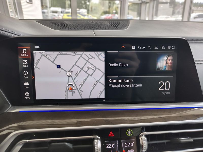 BMW X5 (2021) M50i 390kW xDrive - fotka 19 z 30