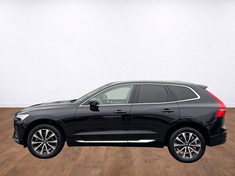Volvo XC60 B4 AWD PLUS, ACC - fotka 2 z 23