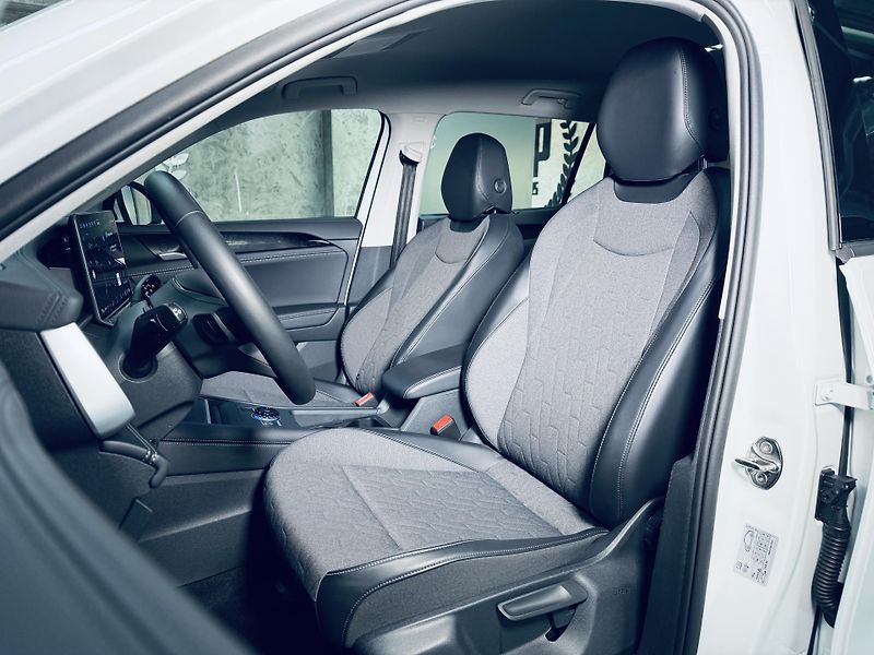 Volkswagen Tayron (2026) 2.0*TDI*4M*TAŽNÉ*7MÍST*DCC*IQ* - fotka 17 z 35