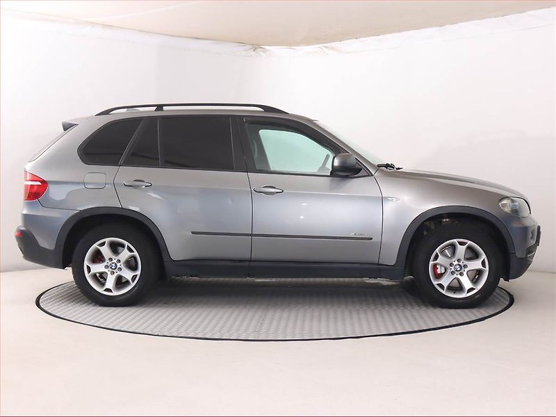 BMW X5 (2009) xDrive30d, 4X4, Automat, Navi - fotka 6 z 16