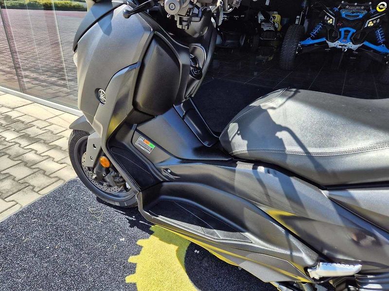 Yamaha X-Max 400 (2019) - fotka 11 z 22