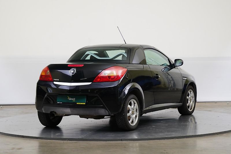 Opel Tigra - fotka 2 z 21