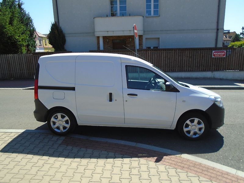 Dacia Dokker (2018) 1.6 i - fotka 4 z 20