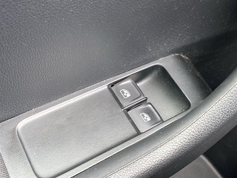Škoda Fabia (2020) 1.0 MPI Active - fotka 16 z 26