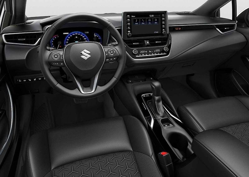 Suzuki Swace je po delší době nový kombík v nabídce značky