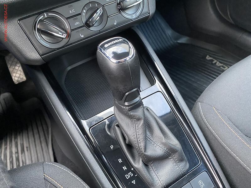 Škoda Scala (2020) 1.6 TDi, Ambition, DSG, LED - fotka 17 z 18