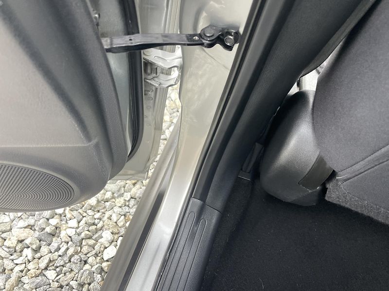 Nissan Juke 1.6i 115PS AUTOMAT 98000KM TOP - fotka 112 z 180