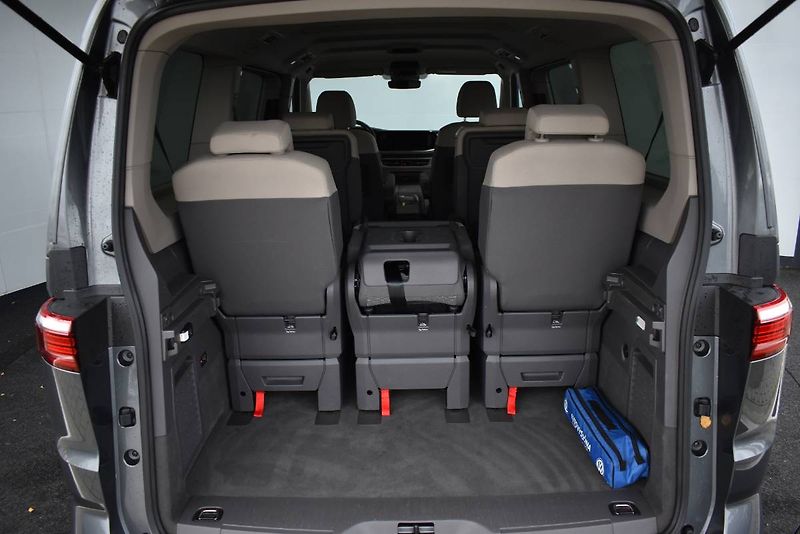 Volkswagen Multivan (2024) 2.0TDI 110kW DSG, LED - fotka 10 z 25