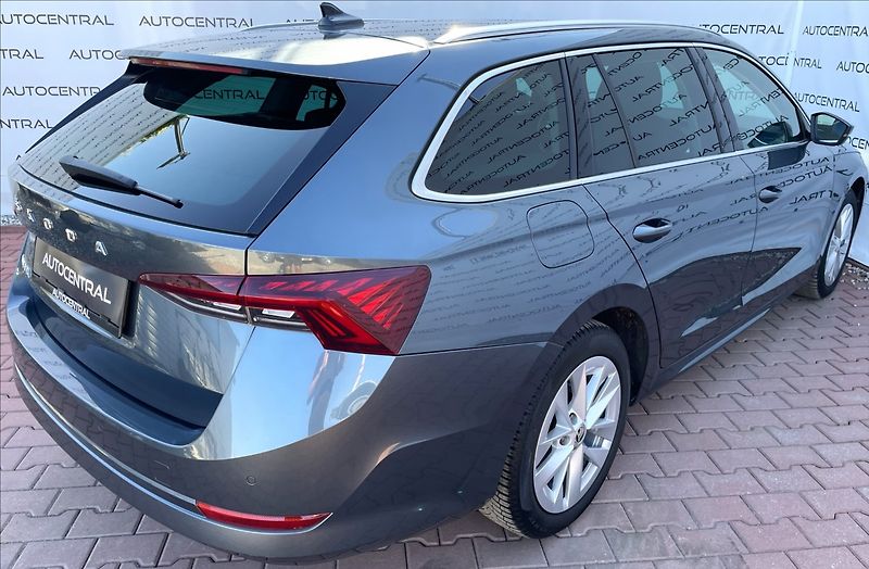 Škoda Octavia 2,0 TDi.DSG.110kW.FirstEdition - fotka 9 z 29