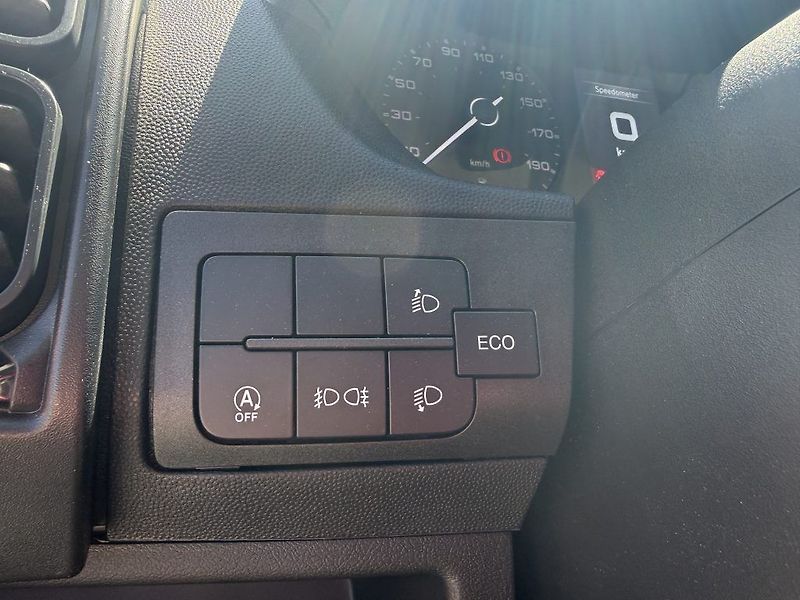 Toyota Proace Max L3H2 4D VAN 2.2 140 6MT Active - fotka 21 z 21