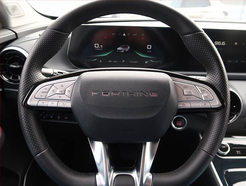 Dongfeng T5 EVO (2025) Deluxe 1.5 Turbo - fotka 18 z 22