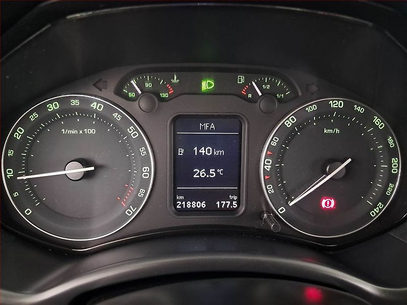 Škoda Octavia (2008) 1.8 TSI, po STK, Tažné - fotka 11 z 18