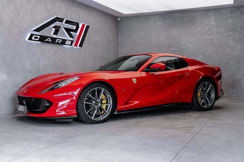 Ferrari 812 GTS, lift, karbon, CZ - fotka 1 z 40