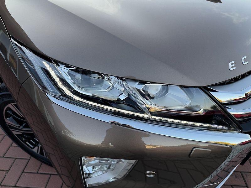 Mitsubishi Eclipse Cross (2019) 1.5 T-Mivec LED Blis Kamera - fotka 36 z 50