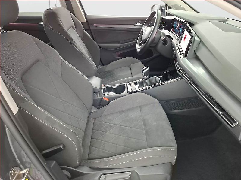 Volkswagen Golf (2023) Style 2.0 TDI, ČR,1.maj - fotka 9 z 15