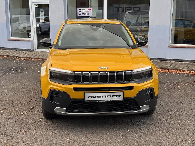 Jeep Avenger (2025) Electric 54 kWh ALTITUDE 156k - fotka 3 z 36