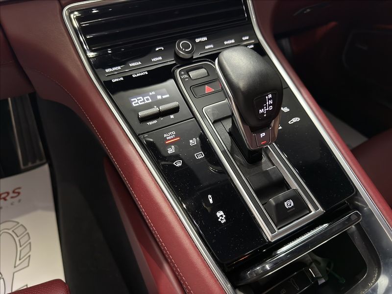Porsche Panamera 4,0   4S 421HP APPROVED 27 SOF - fotka 19 z 37