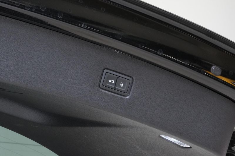 Audi Q7 3.0TDI,S-Line,1.M,ČR,NzTop,Taž - fotka 10 z 38