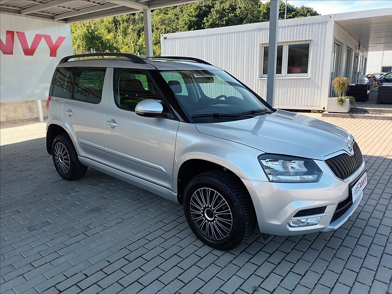 Škoda Yeti 1,2 TSI,77KW,SERVIS,PANO,TAŽNÉ - fotka 3 z 35