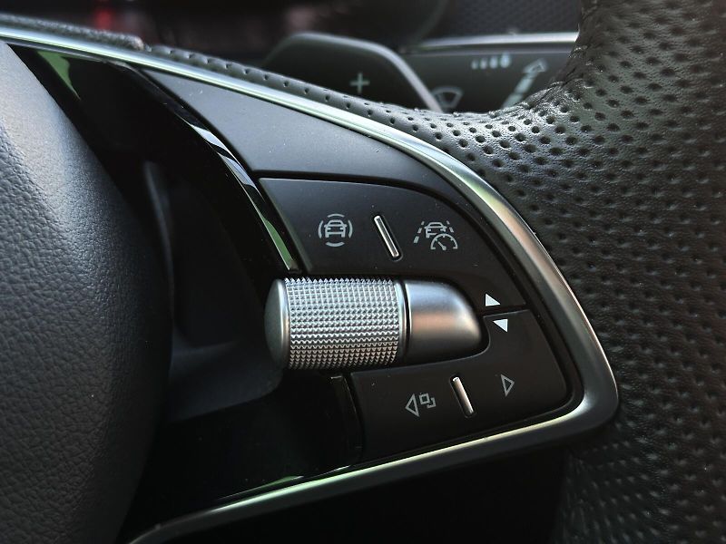 Škoda Scala 1.0TSi DSG Monte Carlo 116PS M - fotka 19 z 34