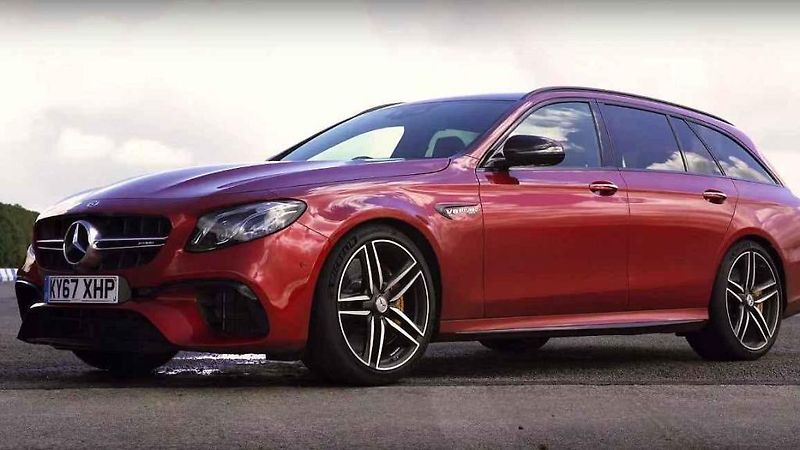 Mercedes-AMG E63 S Combi vs. Dacia Logan MCV.