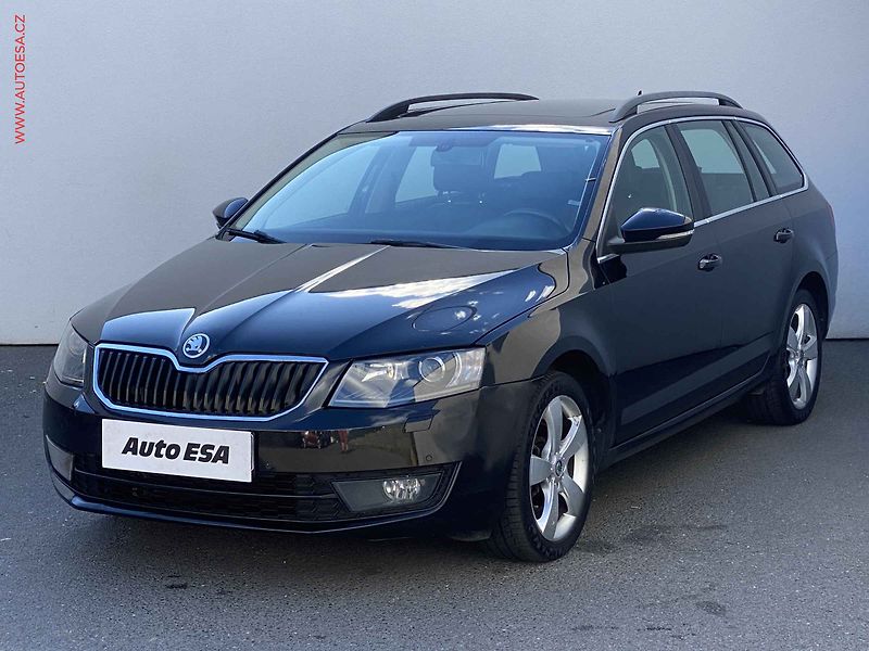 Škoda Octavia (2014) 2.0 TDI, DSG, navi, bixen - fotka 3 z 17