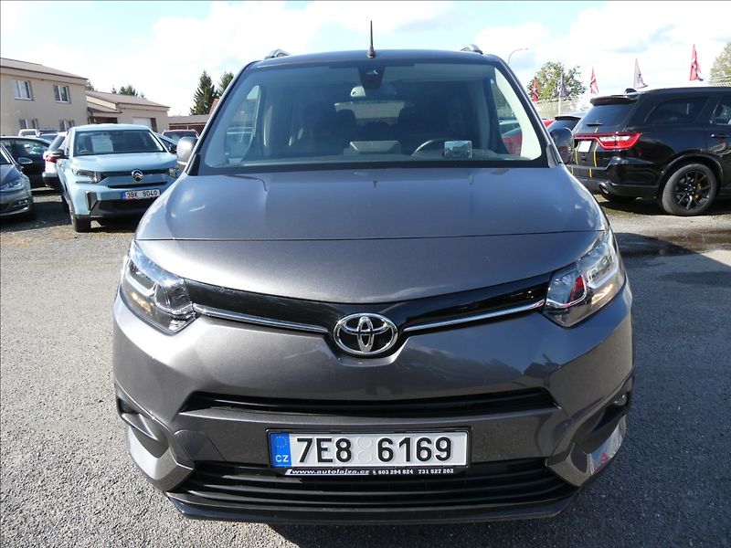 Toyota ProAce City Verso 1,2 T 96kW Long 7.míst,AT8,ČR - fotka 2 z 44