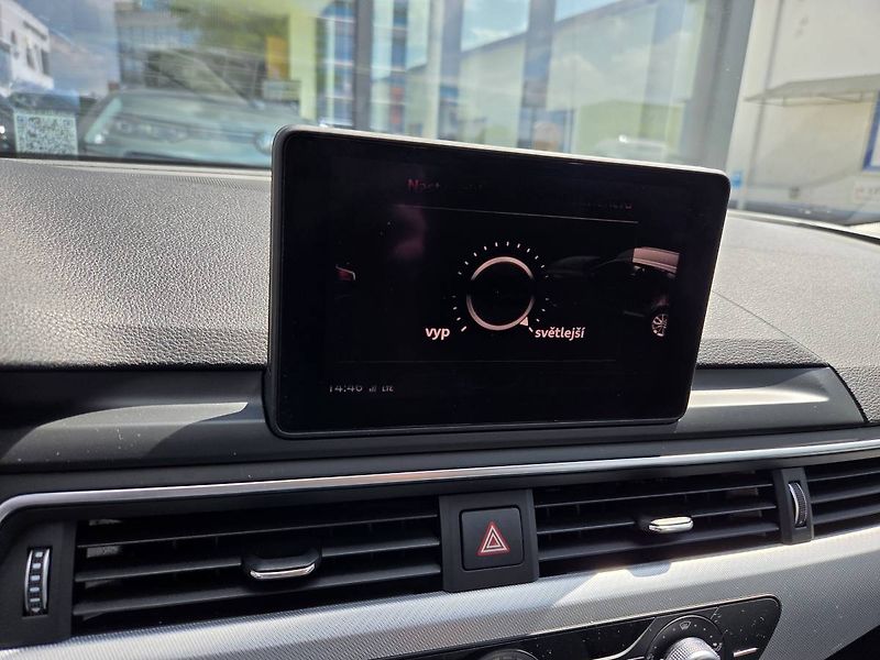 Audi A4 2.0 TDI DSG - fotka 21 z 37