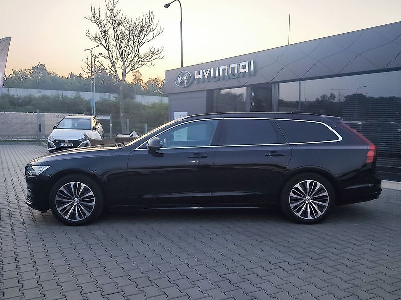 Volvo V90 B5 2.0/184kW Momentum Pro - fotka 8 z 39