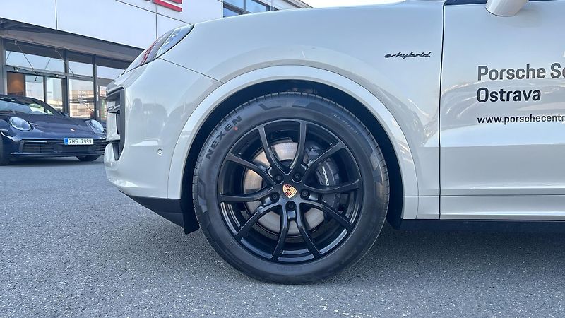 Porsche Cayenne (2026) E-Hybrid Coupé - fotka 9 z 24