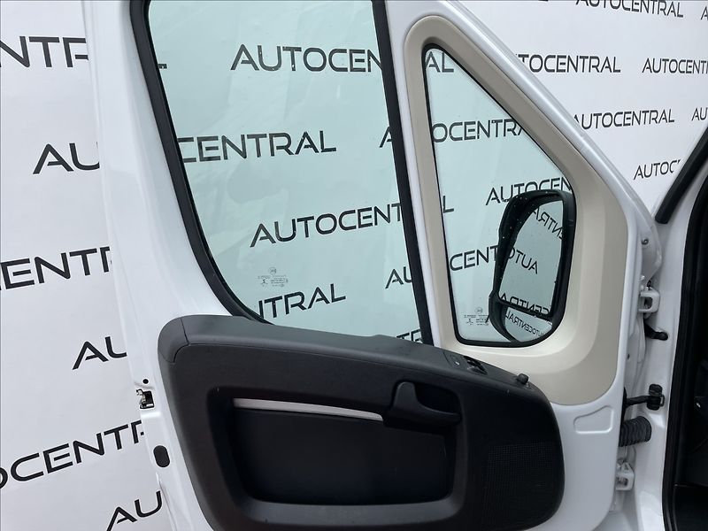 Citroën Jumper 2,2 BlueHdi Plus,103kW,L3H2  3 - fotka 18 z 19