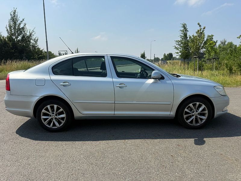 Škoda Octavia 1.9 TDI PD Ambiente - fotka 6 z 15