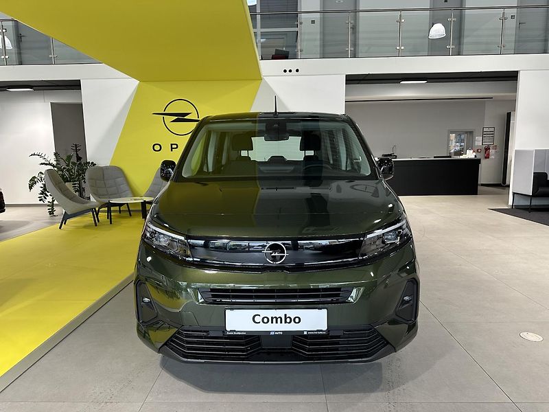 Opel Combo Edition Plus L1H1 1.5CDTI, MT6 - fotka 2 z 19