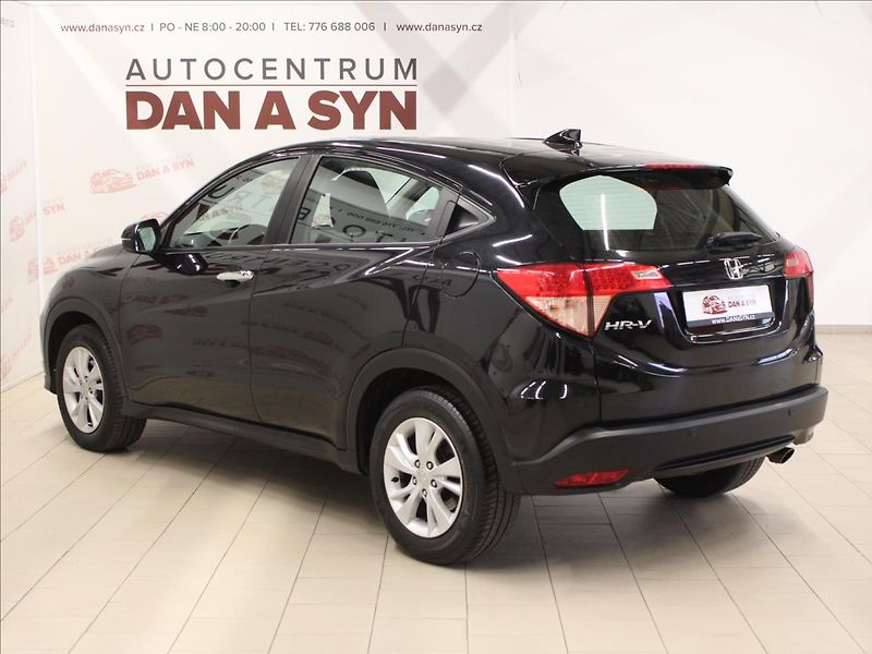 Honda HR-V 1,5 i-VTEC Elegance - fotka 6 z 32