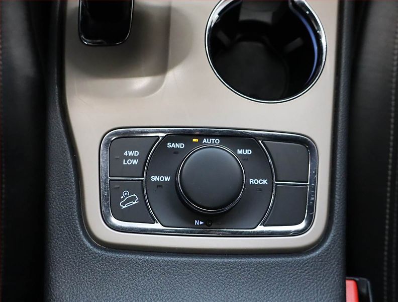 Jeep Grand Cherokee (2015) 3.6 V6, 4X4, Automat, Kůže - fotka 16 z 23