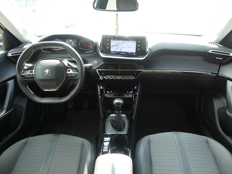 Peugeot 2008 (2022) 1,5 BlueHDi MAN6 - fotka 12 z 22