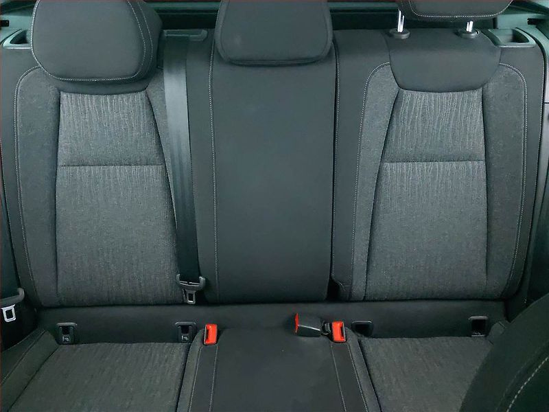 Škoda Karoq (2017) Style 1.6 TDI, Serv.kniha - fotka 10 z 23
